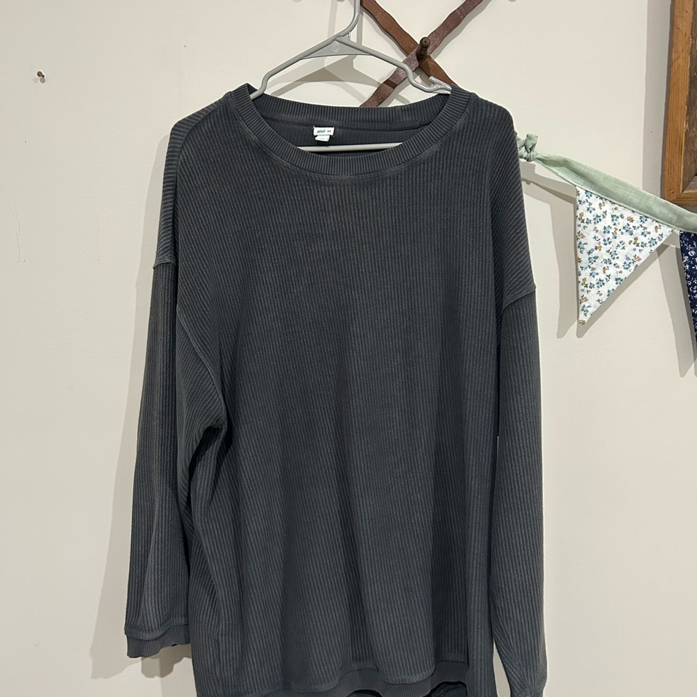 Aerie charcoal ribbed crew neck